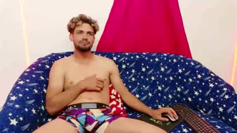 Snapshot of cristian_gp chatting on October 31, 2025, 2:34 am cristian gp online show from October 31, 2025, 2:34 am