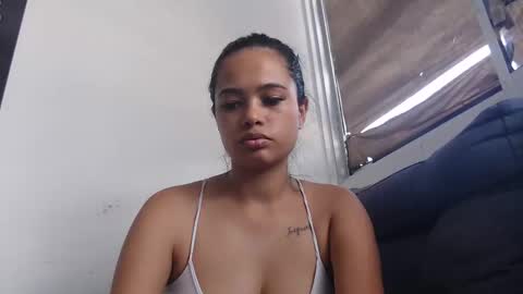 Snapshot of cristtal__2 chatting on November 3, 2025, 8:32 pm Cristtal  2 online show from November 3, 2025, 8:32 pm