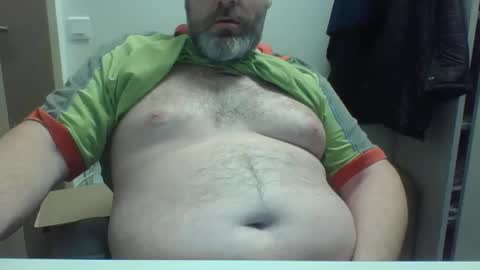 Snapshot of crouch1 chatting on December 17, 2024, 11:17 am Crouch1 online show from December 17, 2024, 11:17 am