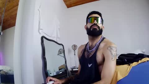 Snapshot of crsd8619 chatting on February 9, 2025, 5:22 pm Alex Towers 3o5 online show from February 9, 2025, 5:22 pm