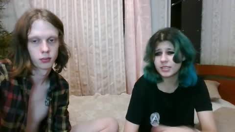 Snapshot of crystal_porn_love chatting on January 16, 2025, 6:16 pm Crystal and Marcl online show from January 16, 2025, 6:16 pm