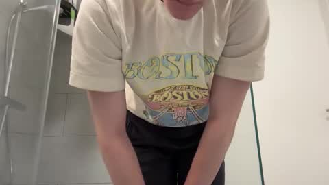 cube93 online show from November 1, 2025, 4:20 pm