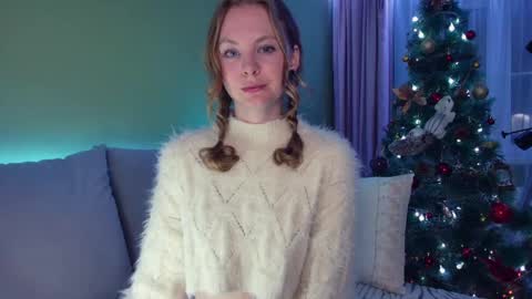 Snapshot of cuddle_kitten chatting on January 8, 2025, 3:17 pm Alexia online show from January 8, 2025, 3:17 pm