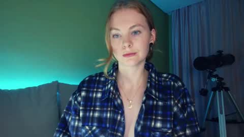 Snapshot of cuddle_kitten chatting on January 15, 2025, 2:35 pm Alexia online show from January 15, 2025, 2:35 pm