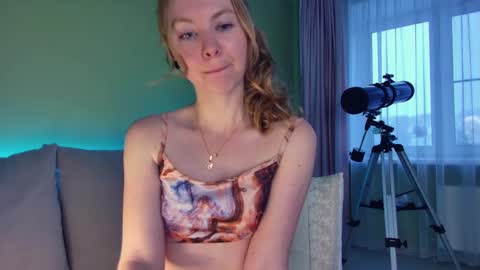 Snapshot of cuddle_kitten chatting on January 16, 2025, 6:14 am Alexia online show from January 16, 2025, 6:14 am