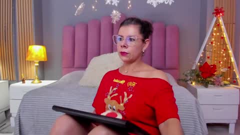 Cumming Loving online show from December 18, 2024, 6:46 pm