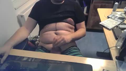 Snapshot of currycake chatting on January 28, 2025, 10:34 pm currycake online show from January 28, 2025, 10:34 pm