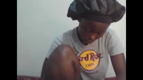 curved_nyash online show from October 21, 2025, 6:41 pm