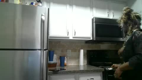 Snapshot of curvyychocolate chatting on January 20, 2025, 10:48 pm curvyychocolate online show from January 20, 2025, 10:48 pm