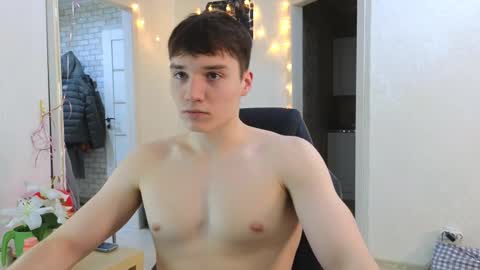 Snapshot of cute_junk chatting on February 22, 2025, 1:11 am Kite and Jack online show from February 22, 2025, 1:11 am