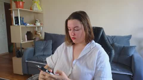 Snapshot of cute_junk chatting on September 23, 2025, 6:05 am Kite and Jack online show from September 23, 2025, 6:05 am