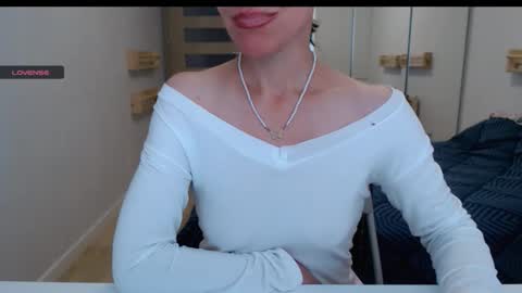 Snapshot of cute_lion_ chatting on October 16, 2025, 10:49 am cute_lion_ online show from October 16, 2025, 10:49 am