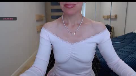Snapshot of cute_lion_ chatting on October 19, 2025, 11:11 am cute_lion_ online show from October 19, 2025, 11:11 am