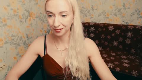 Snapshot of cute_smile_shy chatting on December 5, 2024, 11:40 pm cute_smile_shy online show from December 5, 2024, 11:40 pm