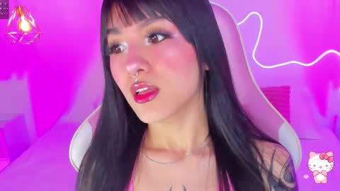 Snapshot of cuteezoe chatting on October 14, 2025, 4:57 am Zoe  online show from October 14, 2025, 4:57 am