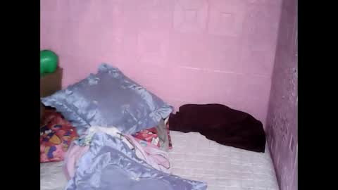 Snapshot of cutehornymom chatting on September 20, 2025, 11:39 pm cutehornymom online show from September 20, 2025, 11:39 pm