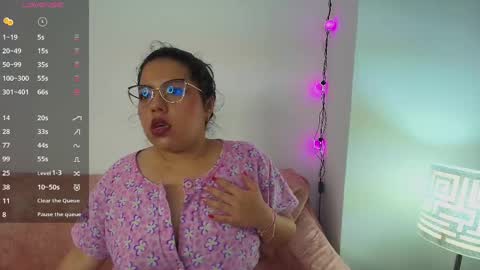 Snapshot of cutejess45 chatting on March 10, 2025, 9:43 am tell me jess   online show from March 10, 2025, 9:43 am