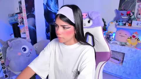 Snapshot of cutestephuwu chatting on February 13, 2025, 5:16 am  - independent model online show from February 13, 2025, 5:16 am