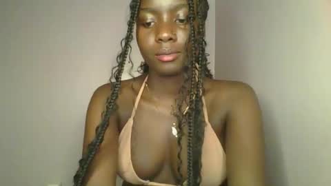 cutie_choco online show from October 13, 2025, 5:57 pm