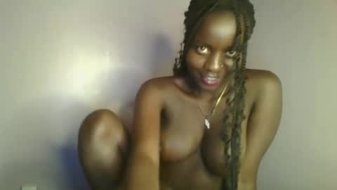 cutie_choco online show from October 20, 2025, 1:17 am