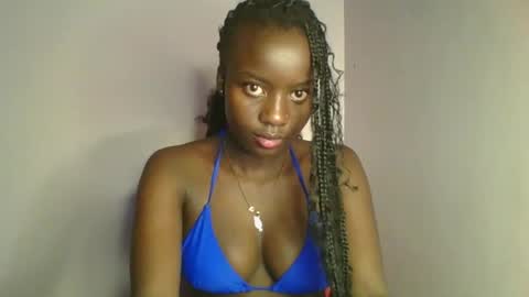 cutie_choco online show from October 22, 2025, 7:46 pm
