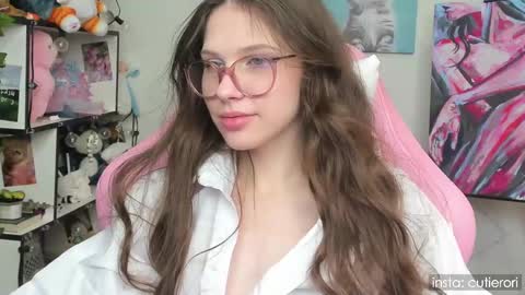 Snapshot of cutierori chatting on February 26, 2025, 11:41 am Rori Instagram cutierori online show from February 26, 2025, 11:41 am