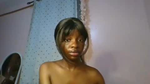 cutty_teshy online show from October 23, 2025, 6:39 pm