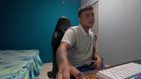 Snapshot of cyakgc chatting on December 4, 2024, 4:32 am Hayder online show from December 4, 2024, 4:32 am