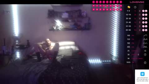 Snapshot of d0pey42o chatting on September 27, 2025, 6:35 pm D0pey42O online show from September 27, 2025, 6:35 pm