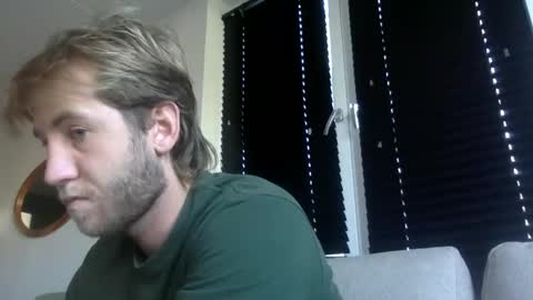 Snapshot of d3nnis_123 chatting on October 9, 2025, 8:56 am d3nnis_123 online show from October 9, 2025, 8:56 am