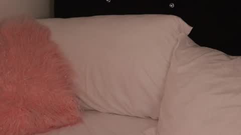 Snapshot of daarlene chatting on December 25, 2024, 5:58 am Darlene online show from December 25, 2024, 5:58 am