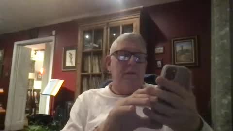 Snapshot of daddycok4 chatting on January 26, 2025, 2:24 am DaddyCok4 online show from January 26, 2025, 2:24 am