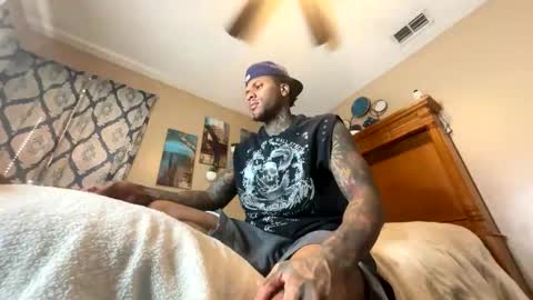 Snapshot of daddyjanimal chatting on October 21, 2025, 2:51 pm sexy tatted king bbc online show from October 21, 2025, 2:51 pm