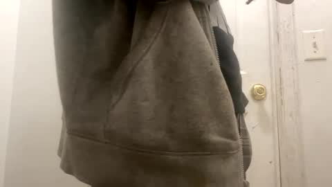 Snapshot of daddylongyk chatting on November 2, 2025, 12:35 am daddylongyk online show from November 2, 2025, 12:35 am