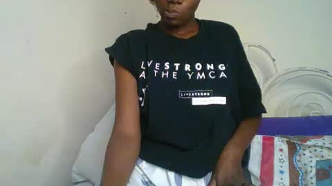 Snapshot of daddyslove_ chatting on September 14, 2025, 4:44 am Daddys love online show from September 14, 2025, 4:44 am