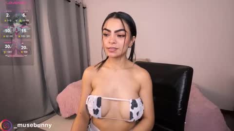 Sophie online show from September 19, 2025, 1:51 am