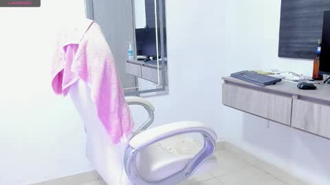 Snapshot of dahian_carter chatting on September 13, 2025, 12:05 pm Dahian online show from September 13, 2025, 12:05 pm