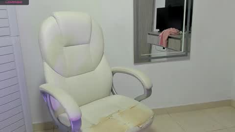 Snapshot of dahian_carter chatting on October 20, 2025, 1:22 pm Dahian online show from October 20, 2025, 1:22 pm