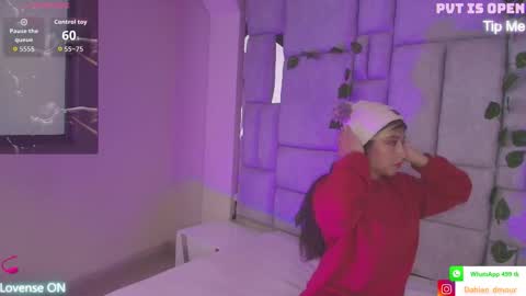 Snapshot of dahiana_dmour chatting on November 14, 2025, 11:53 am Dahiana online show from November 14, 2025, 11:53 am