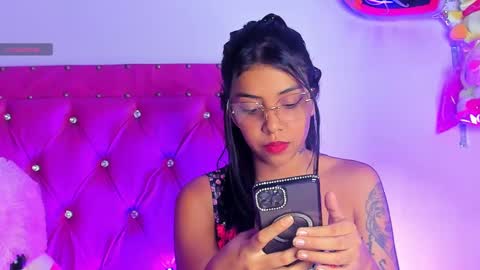 Snapshot of dahiangomezz chatting on February 11, 2025, 7:44 am online show from February 11, 2025, 7:44 am