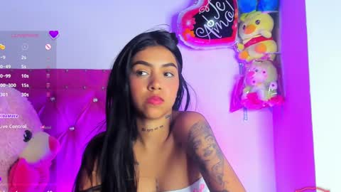 Snapshot of dahiangomezz chatting on March 5, 2025, 11:17 am online show from March 5, 2025, 11:17 am