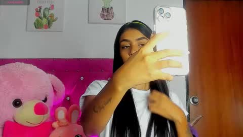 Snapshot of dahiangomezz chatting on October 28, 2025, 7:34 am online show from October 28, 2025, 7:34 am