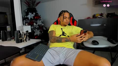 Snapshot of daikokuten_ chatting on December 2, 2024, 11:12 am daikokuten_ online show from December 2, 2024, 11:12 am