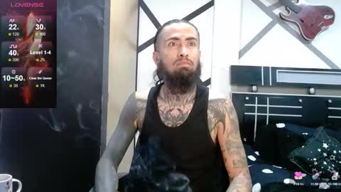 Snapshot of daimon_rock01 chatting on October 14, 2025, 4:24 am felipe online show from October 14, 2025, 4:24 am