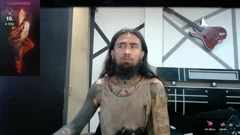 Snapshot of daimon_rock01 chatting on November 4, 2025, 5:17 am felipe online show from November 4, 2025, 5:17 am