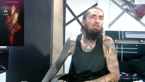 Snapshot of daimon_rock01 chatting on November 11, 2025, 5:51 am felipe online show from November 11, 2025, 5:51 am