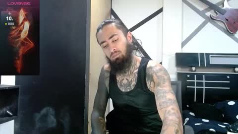 Snapshot of daimon_rock01 chatting on November 16, 2025, 5:13 am felipe online show from November 16, 2025, 5:13 am