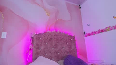 Snapshot of daisy__rose chatting on December 31, 2024, 9:10 am Dai online show from December 31, 2024, 9:10 am