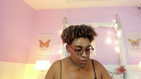 Snapshot of dakotasexshow2 chatting on December 10, 2024, 10:58 pm Dakota Sex Show  online show from December 10, 2024, 10:58 pm