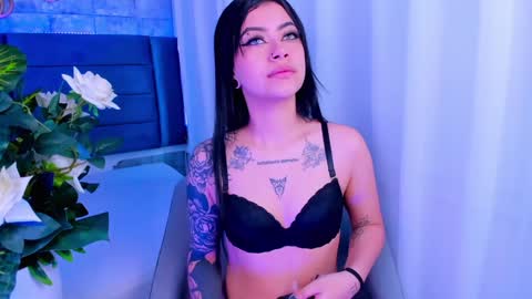 Snapshot of dakottahill chatting on January 17, 2025, 2:07 pm   online show from January 17, 2025, 2:07 pm